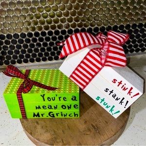 Set (2) grinch christmas home decor bookstacks